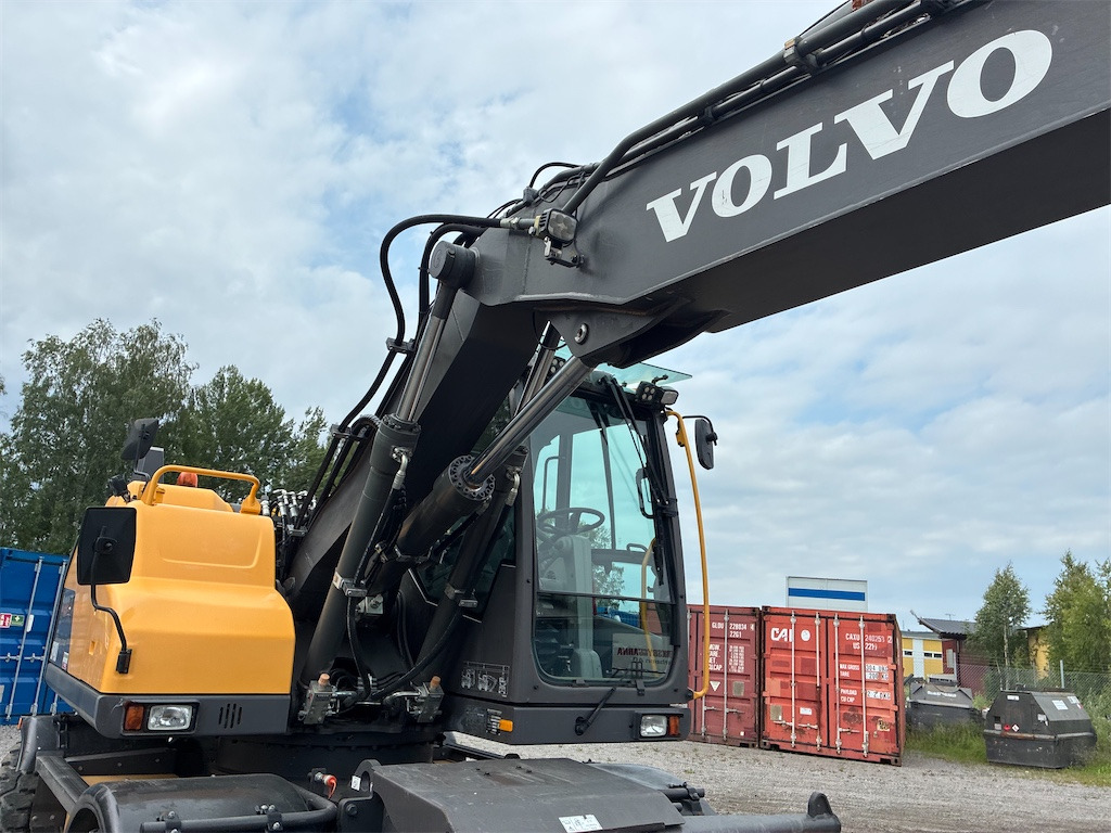 Mobilbagger Volvo EW140D: das Bild 28