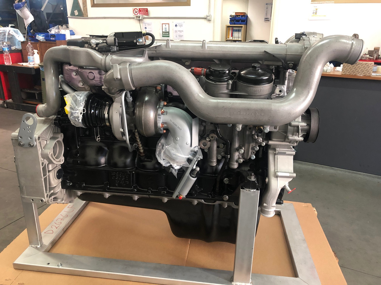 MOTORE MAN D2676LF05 - 353KW / 480CV - EURO 4 - Motor: das Bild 2 MOTORE MAN D2676LF05 - 353KW / 480CV - EURO 4 - Motor: das Bild 2