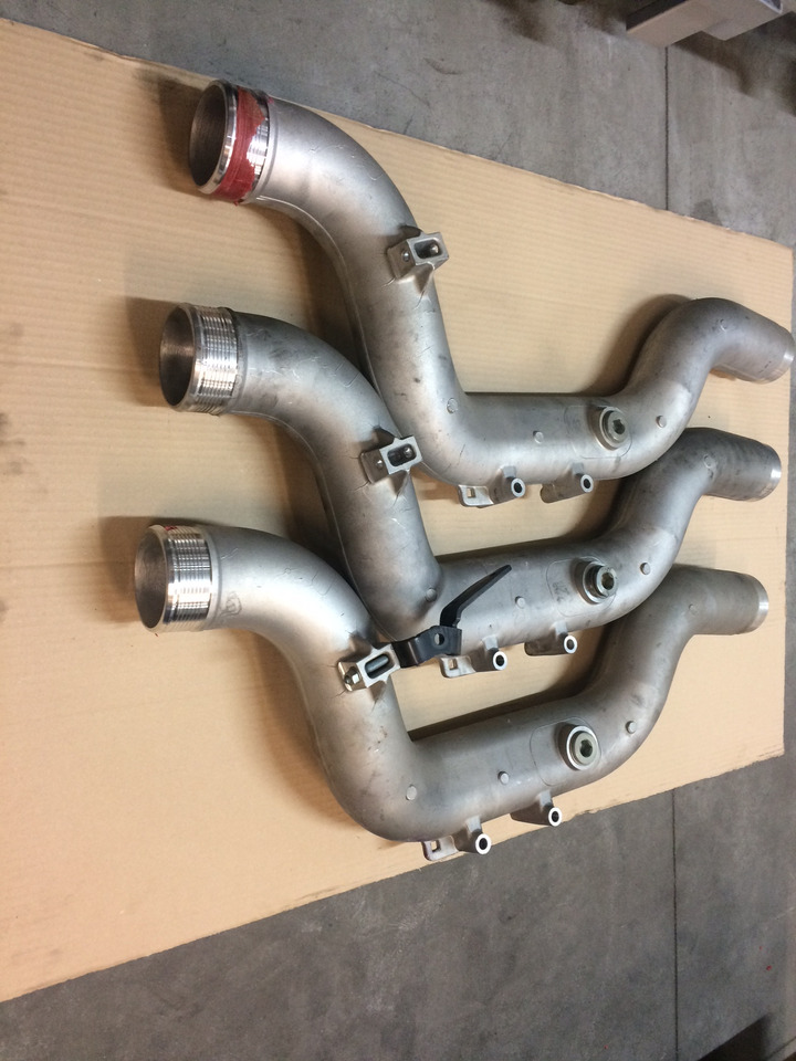 TUBO MANDATA ARIA DI CARICA MAN 51094115165 - Ansaugrohr für LKW: das Bild 2 TUBO MANDATA ARIA DI CARICA MAN 51094115165 - Ansaugrohr für LKW: das Bild 2