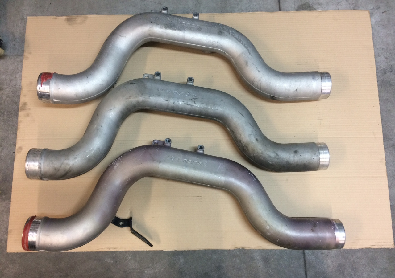 TUBO MANDATA ARIA DI CARICA MAN 51094115165 - Ansaugrohr für LKW: das Bild 4 TUBO MANDATA ARIA DI CARICA MAN 51094115165 - Ansaugrohr für LKW: das Bild 4