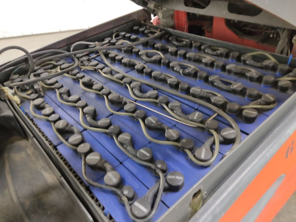 Linde E30L-01 - Elektrostapler: das Bild 4 Linde E30L-01 - Elektrostapler: das Bild 4