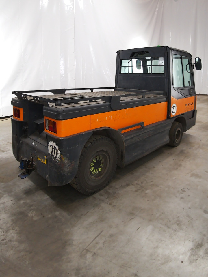 Linde P250 - Schleppfahrzeug: das Bild 2 Linde P250 - Schleppfahrzeug: das Bild 2