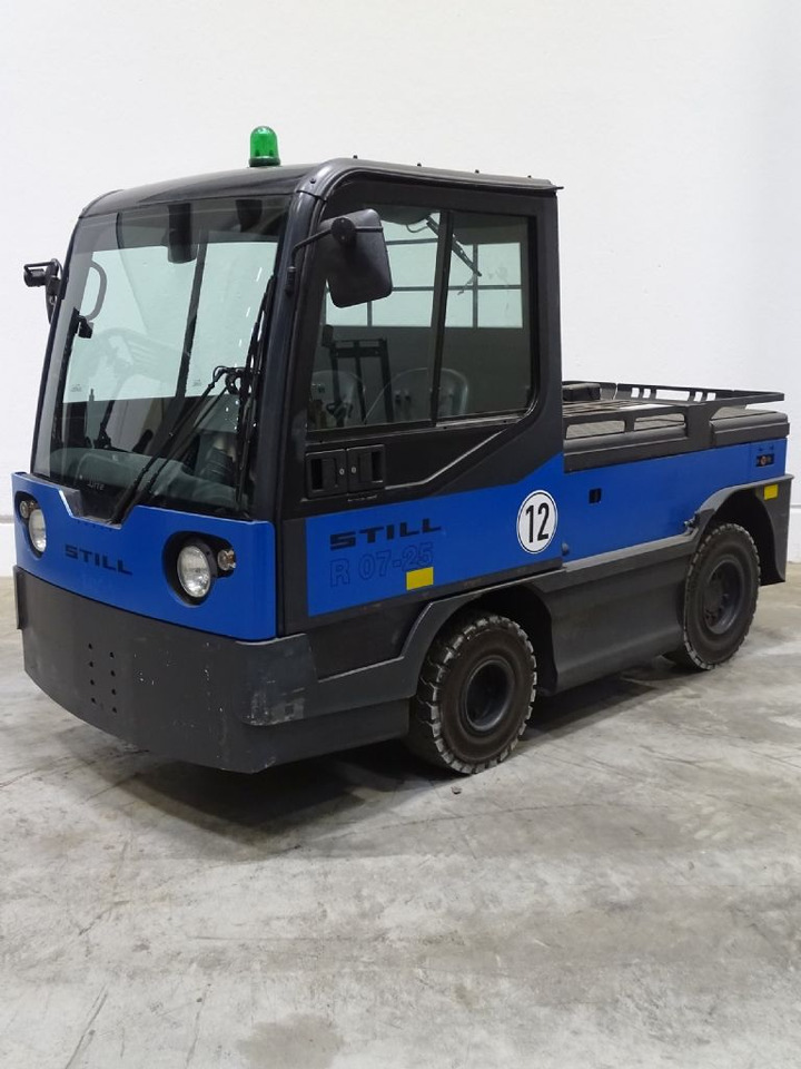 Linde P250 - Schleppfahrzeug: das Bild 1 Linde P250 - Schleppfahrzeug: das Bild 1