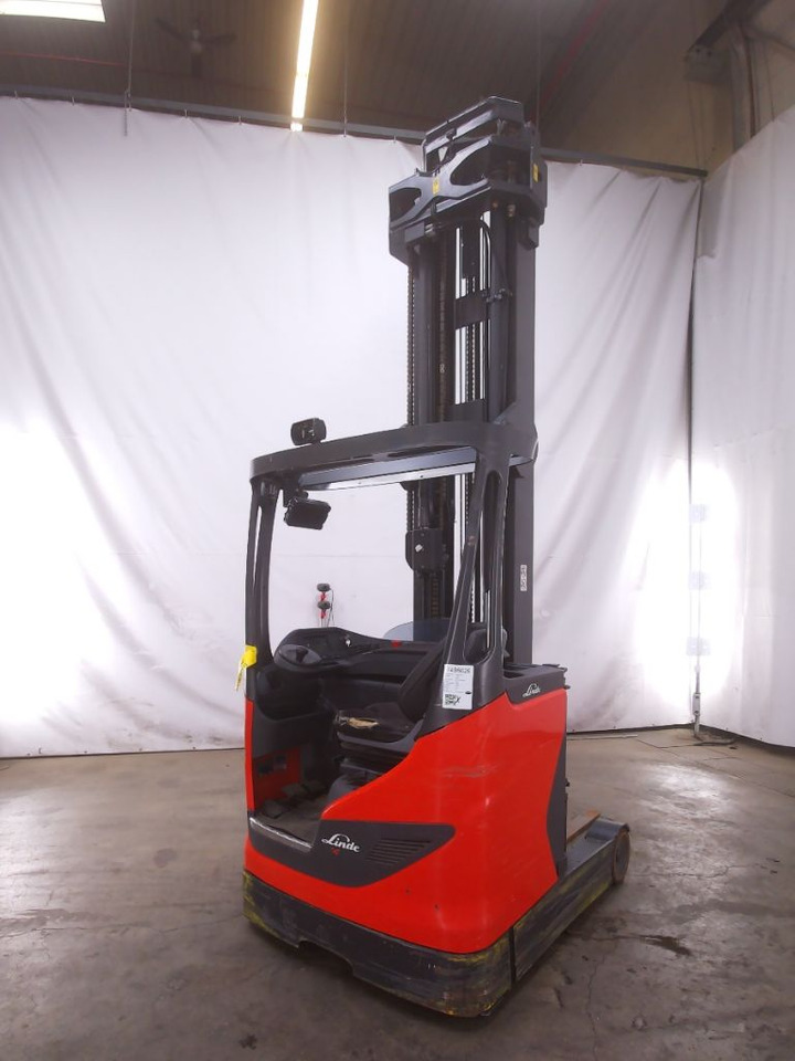 Linde R14HD-01 - Schubmaststapler: das Bild 2 Linde R14HD-01 - Schubmaststapler: das Bild 2