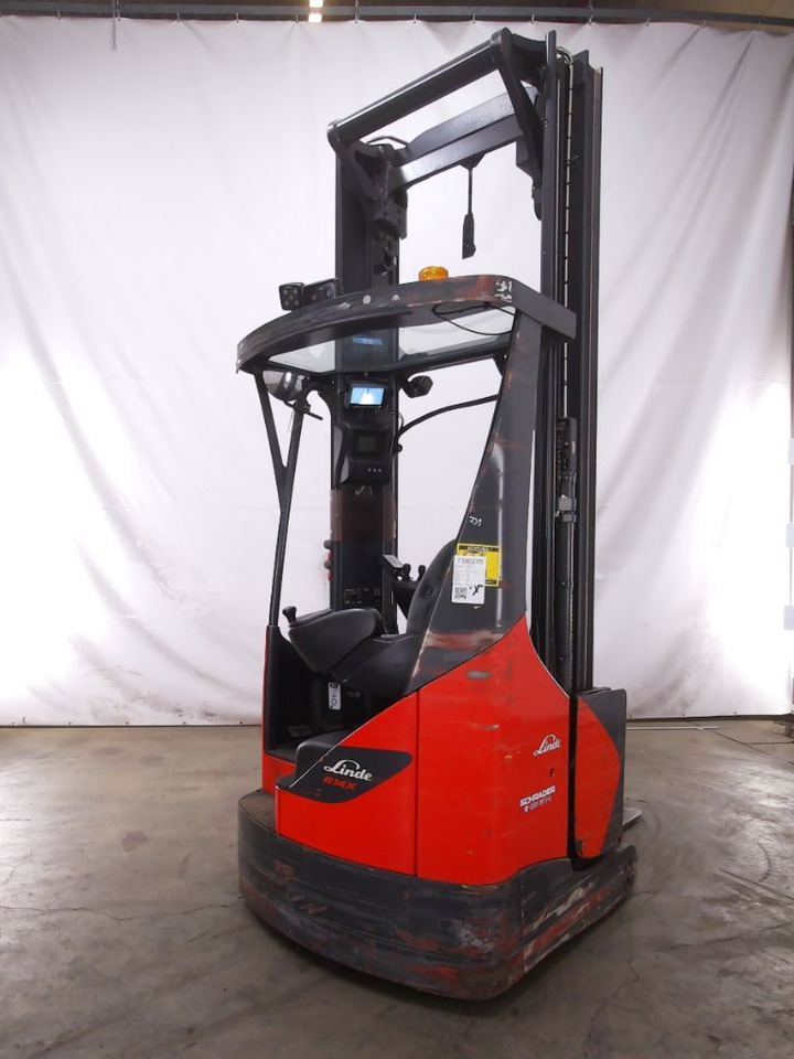 Linde R14X-03 - Schubmaststapler: das Bild 2 Linde R14X-03 - Schubmaststapler: das Bild 2