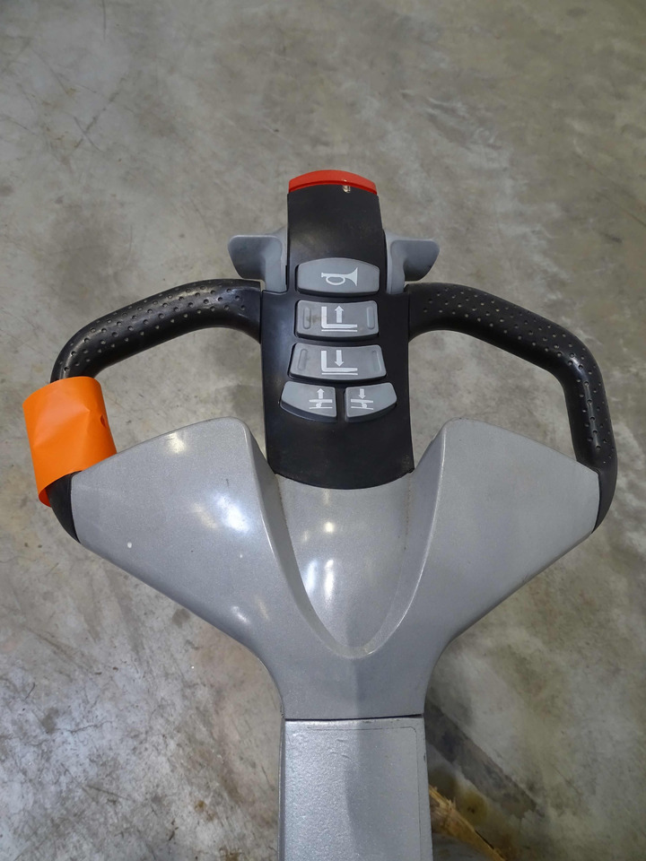 Still EXU-HAL - Hochhubwagen: das Bild 3 Still EXU-HAL - Hochhubwagen: das Bild 3