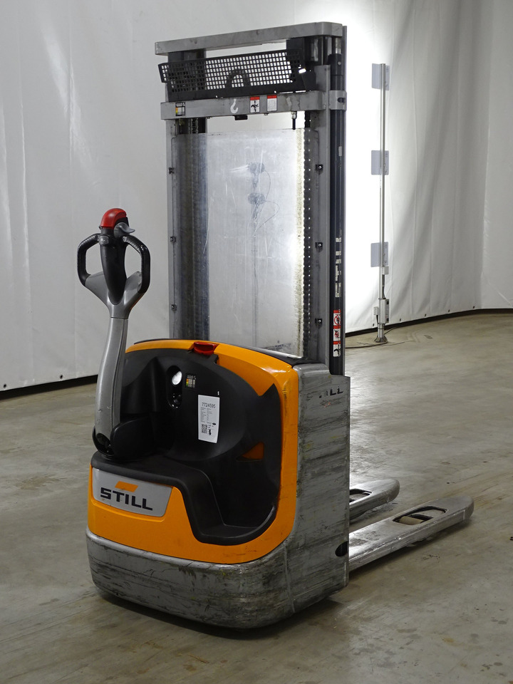 Still EXV12 - Hochhubwagen: das Bild 2 Still EXV12 - Hochhubwagen: das Bild 2