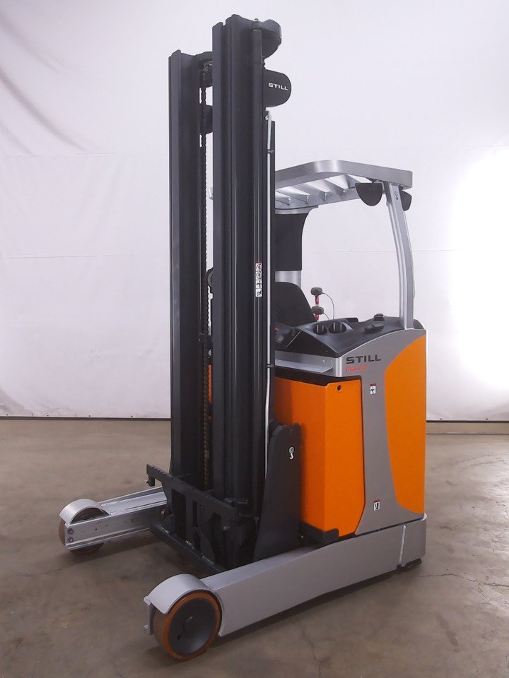 Still FM-X17 - Schubmaststapler: das Bild 1 Still FM-X17 - Schubmaststapler: das Bild 1