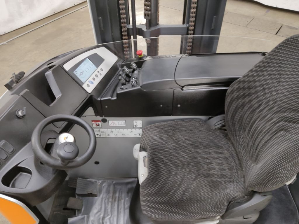 Still FM-X17 - Schubmaststapler: das Bild 3 Still FM-X17 - Schubmaststapler: das Bild 3