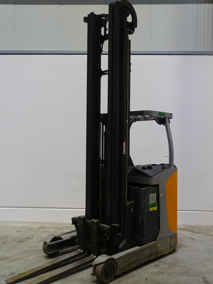 Still FM-X17 - Schubmaststapler: das Bild 1 Still FM-X17 - Schubmaststapler: das Bild 1