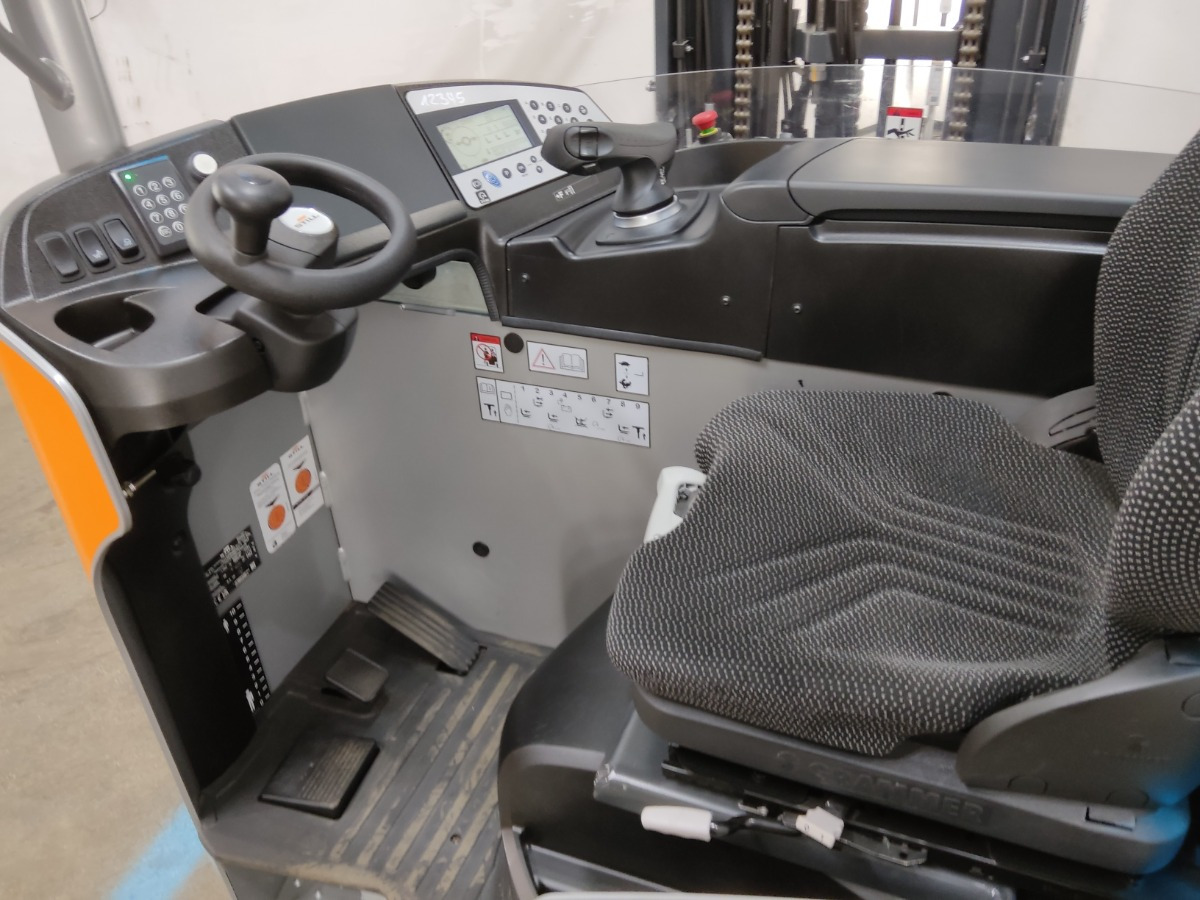 Still FM-X17 - Schubmaststapler: das Bild 3 Still FM-X17 - Schubmaststapler: das Bild 3