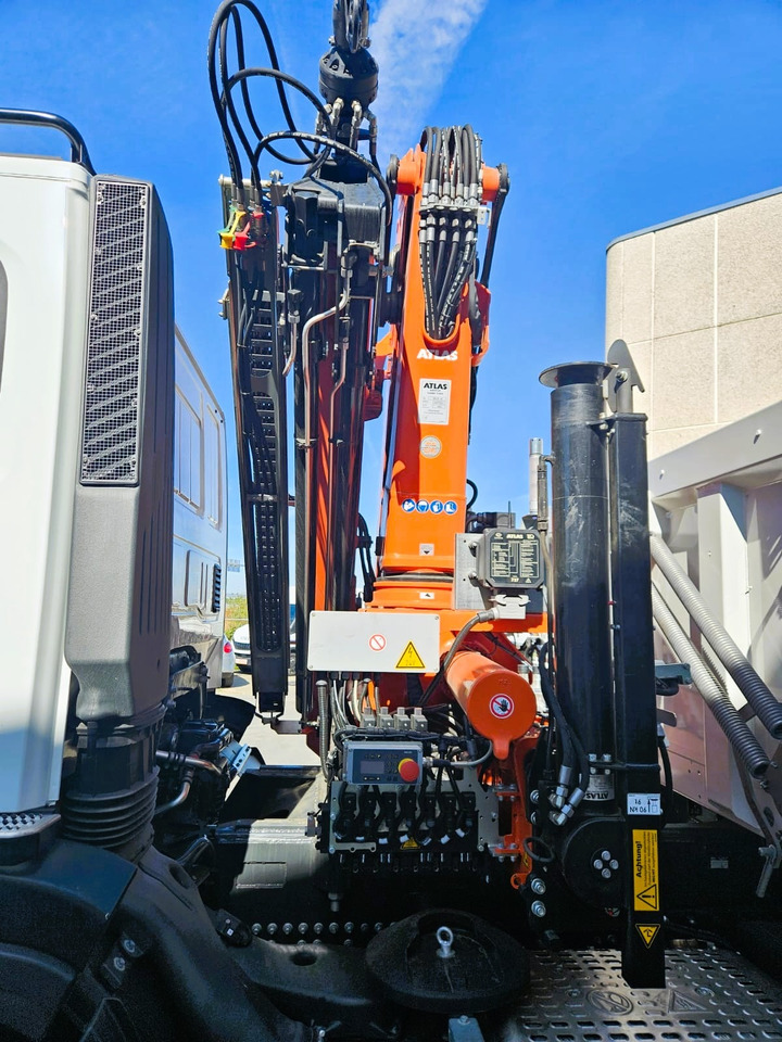 Pritsche LKW, Autokran Iveco: das Bild 7