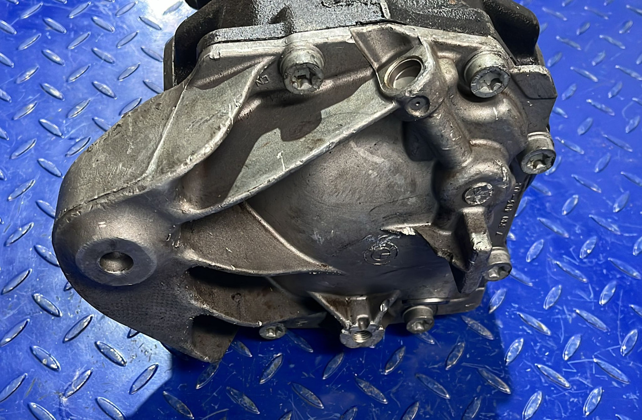 BMW Rear Differential 7541580 - Transmission: das Bild 2 BMW Rear Differential 7541580 - Transmission: das Bild 2