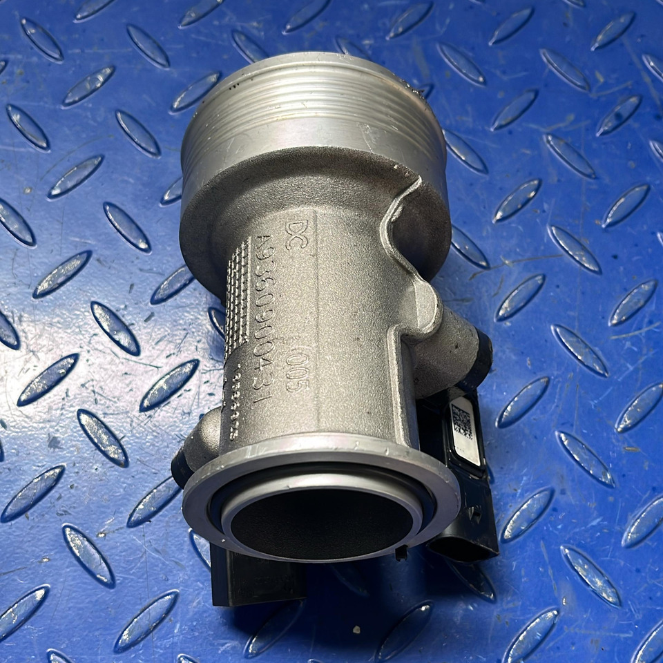 Mercedes Benz Intake pipe with sensor A9360900431 OM936 - Ersatzteile: das Bild 2 Mercedes Benz Intake pipe with sensor A9360900431 OM936 - Ersatzteile: das Bild 2