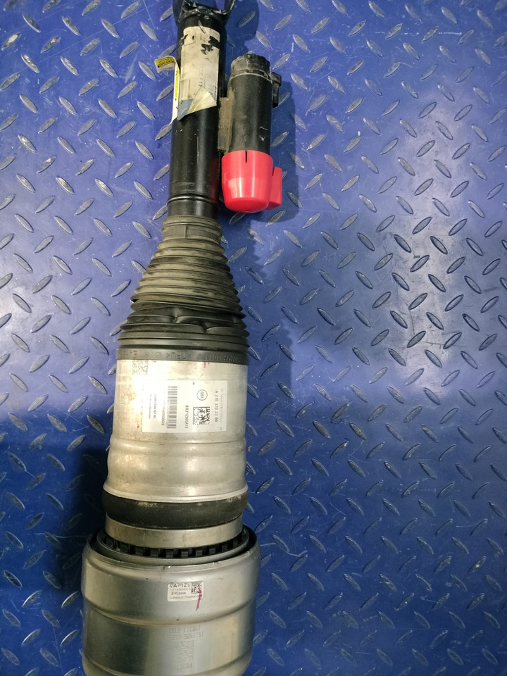 MERCEDES-BENZ A2133202300 MERCEDES BENZ E Class W213 - Stoßdämpfer für LKW: das Bild 2 MERCEDES-BENZ A2133202300 MERCEDES BENZ E Class W213 - Stoßdämpfer für LKW: das Bild 2