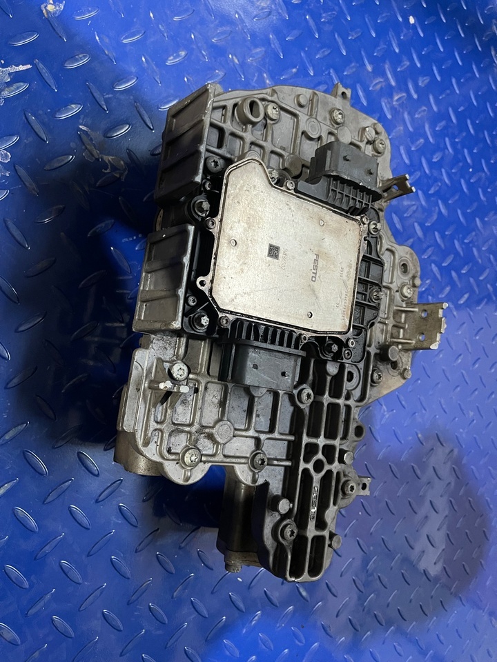 Mercedes Actros Arocs Euro 6 FESTO TCM VIRGIN Gear Selector 4463534021 Gear Selector a0204461109 - Getriebe und Teile für LKW: das Bild 1 Mercedes Actros Arocs Euro 6 FESTO TCM VIRGIN Gear Selector 4463534021 Gear Selector a0204461109 - Getriebe und Teile für LKW: das Bild 1
