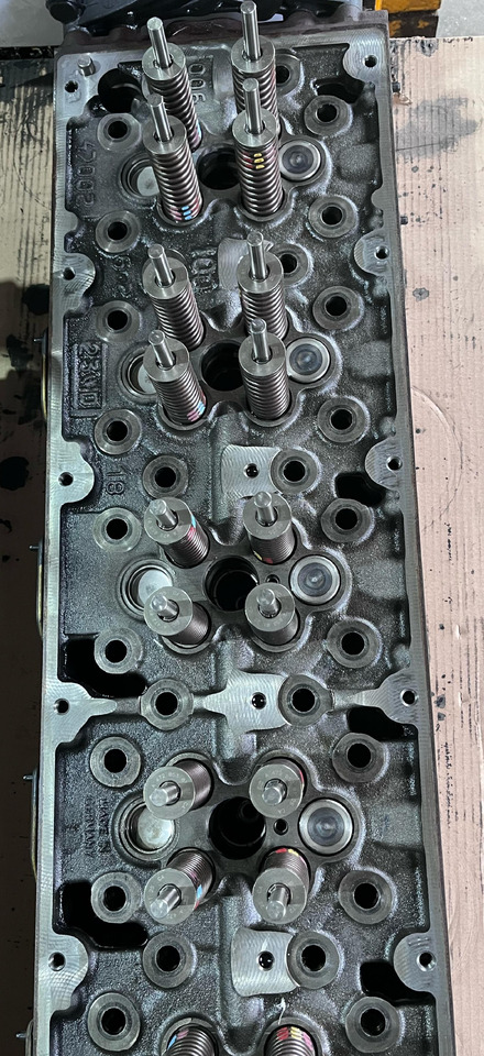 Mercedes Actros MP4 Euro 6 Cylinderhead OM470 - Motor und Teile für LKW: das Bild 2 Mercedes Actros MP4 Euro 6 Cylinderhead OM470 - Motor und Teile für LKW: das Bild 2