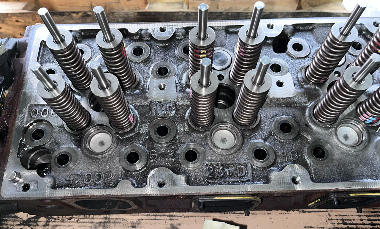 Mercedes Actros MP4 Euro 6 Cylinderhead OM470 - Motor und Teile für LKW: das Bild 5 Mercedes Actros MP4 Euro 6 Cylinderhead OM470 - Motor und Teile für LKW: das Bild 5