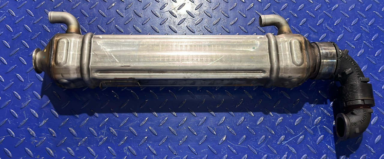 Mercedes Benz /DETROIT EGR OM926 A9261420679 (A9261420379) - AGR-Kühler: das Bild 2 Mercedes Benz /DETROIT EGR OM926 A9261420679 (A9261420379) - AGR-Kühler: das Bild 2