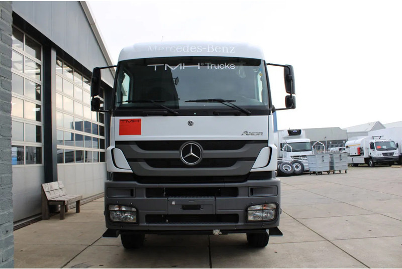 Mercedes-Benz Axor 3344 K 6x4 Tipper Truck - Kipper: das Bild 5 Mercedes-Benz Axor 3344 K 6x4 Tipper Truck - Kipper: das Bild 5