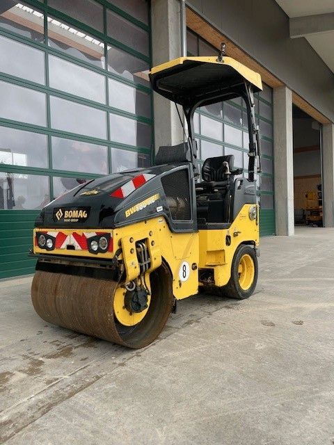 BOMAG BW 100 AC-5 - Kombiwalze: das Bild 2 BOMAG BW 100 AC-5 - Kombiwalze: das Bild 2