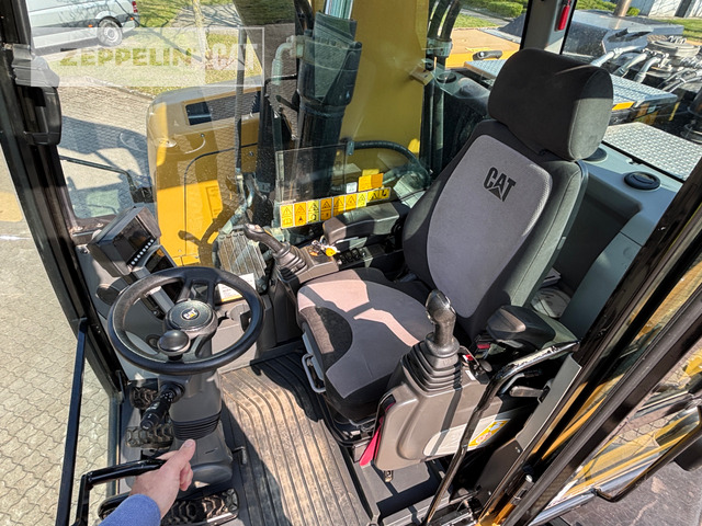 Mobilbagger Cat M320F: das Bild 14