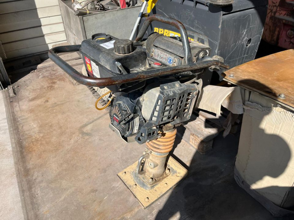 BOMAG BT 60 4 Diverse Stampfer - Stampfer: das Bild 2 BOMAG BT 60 4 Diverse Stampfer - Stampfer: das Bild 2