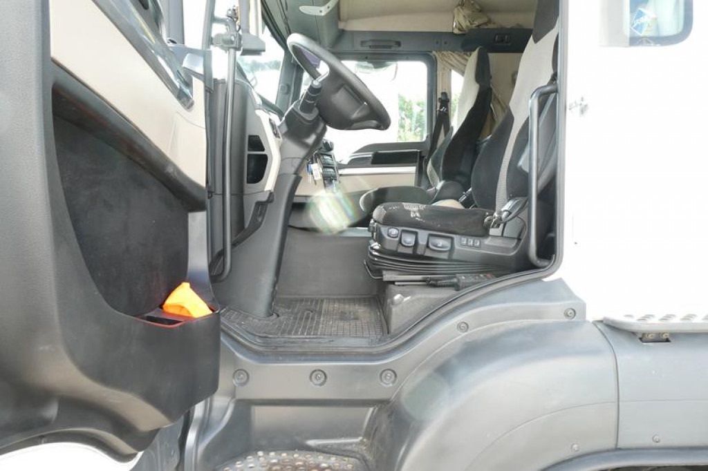 MAN TG-S 26.420 6x2 Abrollkipper - Abrollkipper: das Bild 4 MAN TG-S 26.420 6x2 Abrollkipper - Abrollkipper: das Bild 4