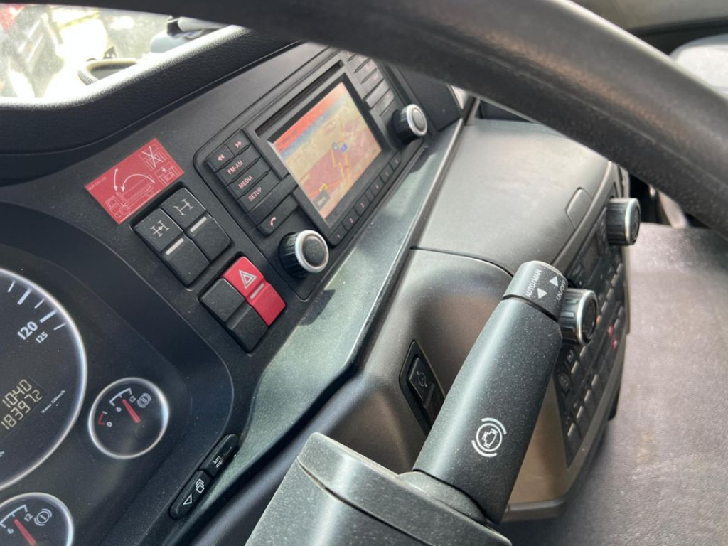 MAN TG-S 35.480 8x4 BL Abrollkipper mit Kran Penz-15L9.80+Meiller RK 30.60L Lenk-Lift Achse - Abrollkipper, Autokran: das Bild 5 MAN TG-S 35.480 8x4 BL Abrollkipper mit Kran Penz-15L9.80+Meiller RK 30.60L Lenk-Lift Achse - Abrollkipper, Autokran: das Bild 5