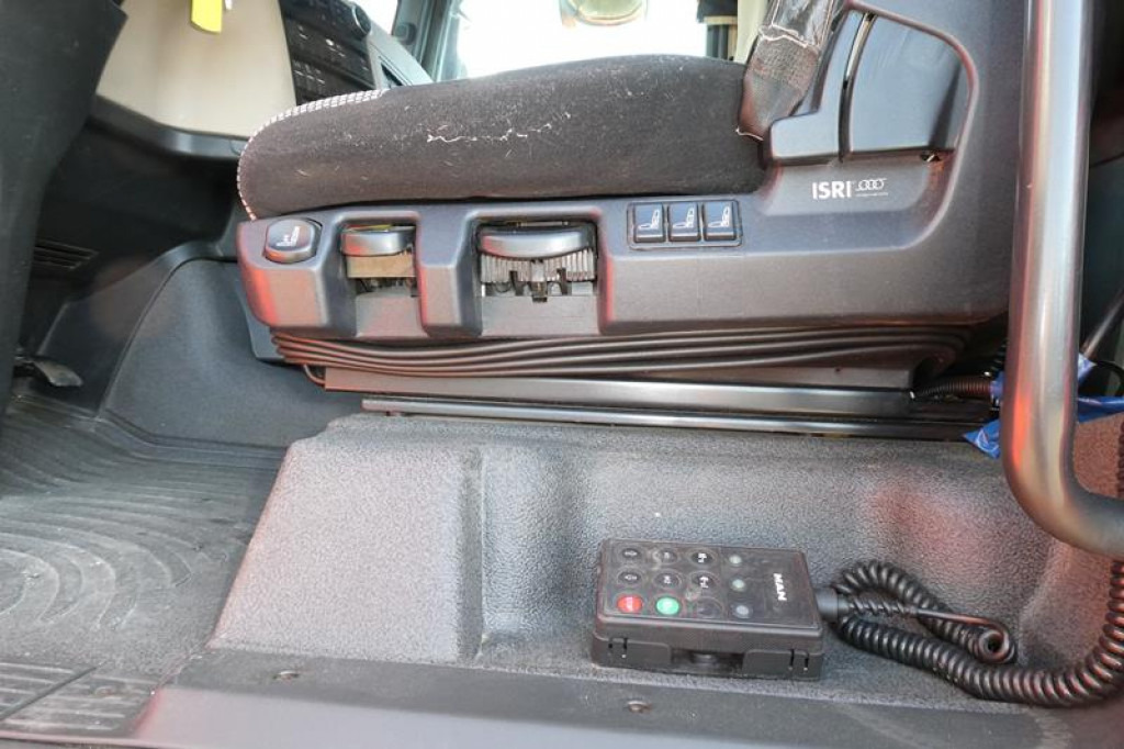 MAN TG-X 24.500 6x2-4 LL-U Pritsche Maschinentransporter - Pritsche LKW: das Bild 4 MAN TG-X 24.500 6x2-4 LL-U Pritsche Maschinentransporter - Pritsche LKW: das Bild 4