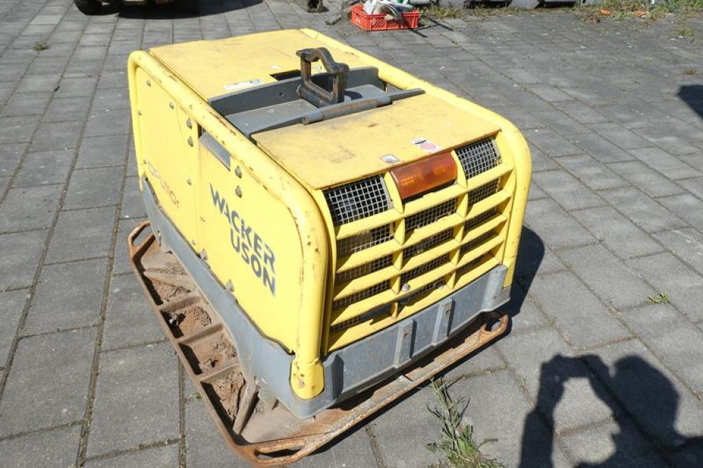 Wacker Rüttelplatte DPU 110rLem970 Baumaschine inkl. Fe - Rüttelplatte: das Bild 5 Wacker Rüttelplatte DPU 110rLem970 Baumaschine inkl. Fe - Rüttelplatte: das Bild 5