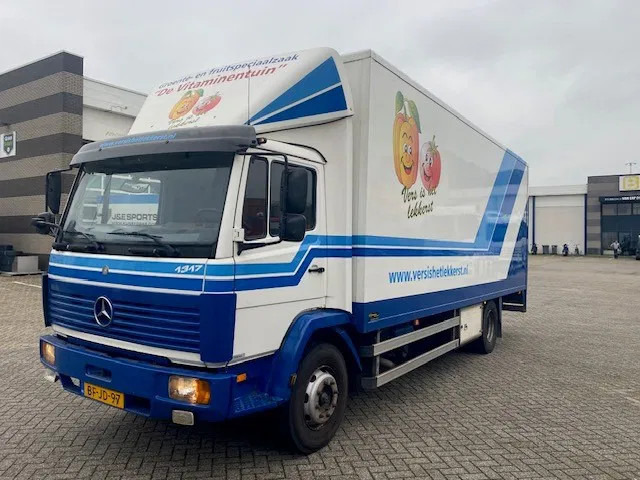 Mercedes-Benz 1317 iso laadbak plus klep, manuel... - Koffer LKW: das Bild 1 Mercedes-Benz 1317 iso laadbak plus klep, manuel... - Koffer LKW: das Bild 1