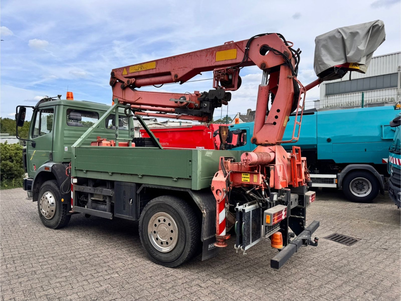 Mercedes-Benz 1417 AK Allrad Palfinger Montagekran 17,7m 64TKM - Autokran: das Bild 4 Mercedes-Benz 1417 AK Allrad Palfinger Montagekran 17,7m 64TKM - Autokran: das Bild 4