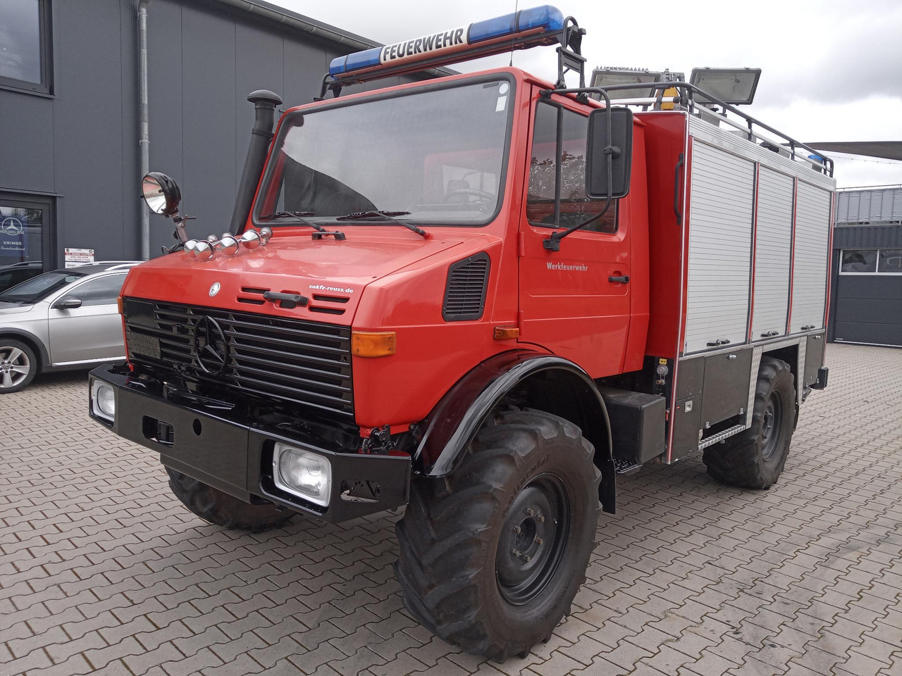 Mercedes Benz Unimog U1300L Unimog Firetruck - Feuerwehrfahrzeug: das Bild 2 Mercedes Benz Unimog U1300L Unimog Firetruck - Feuerwehrfahrzeug: das Bild 2