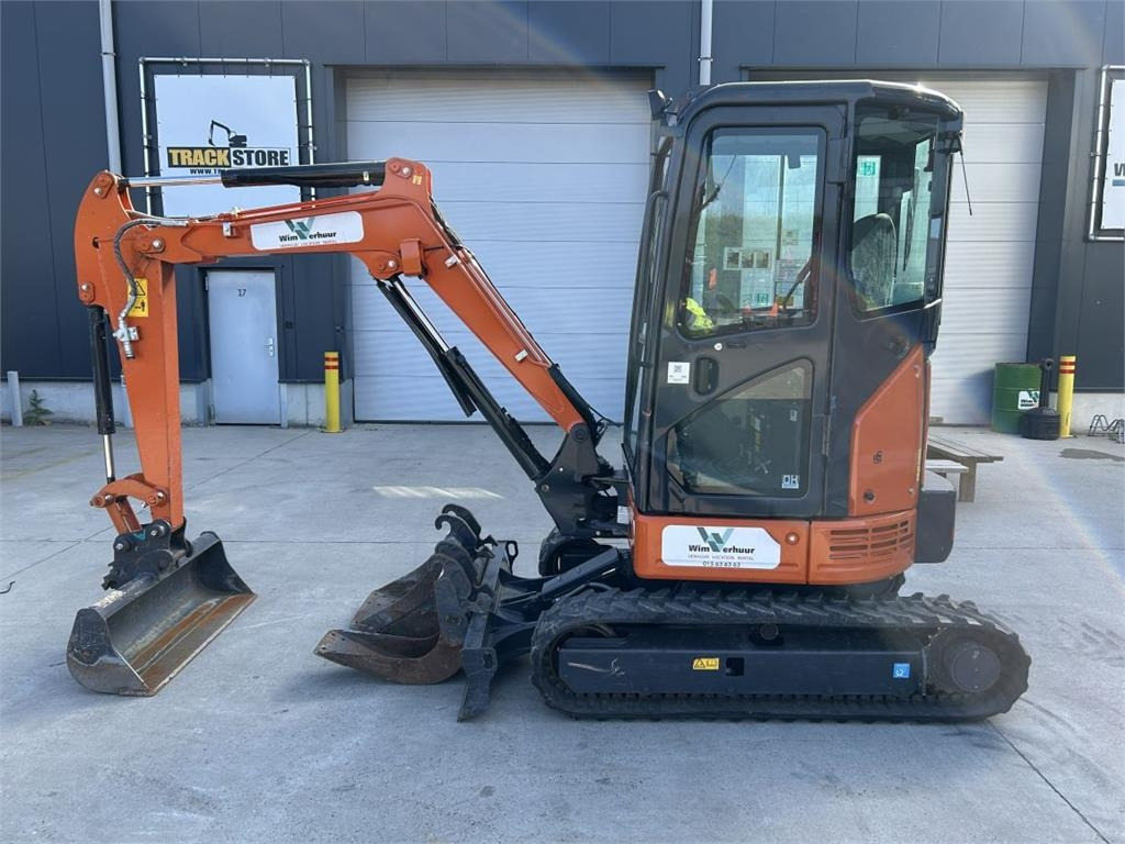 Hitachi ZX26U-6 (9989) - Minibagger: das Bild 1 Hitachi ZX26U-6 (9989) - Minibagger: das Bild 1