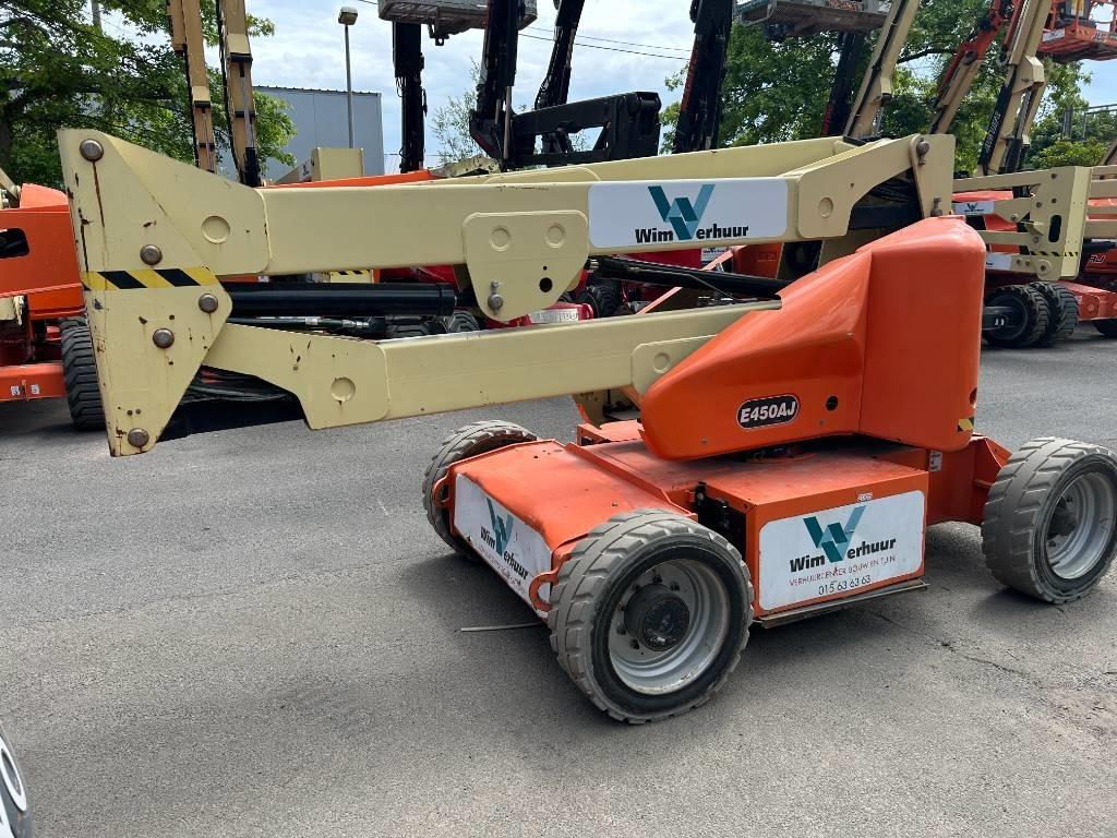 JLG E 450 AJ - Gelenkarmbühne: das Bild 4 JLG E 450 AJ - Gelenkarmbühne: das Bild 4