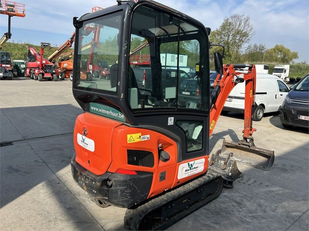 Kubota KX019-4 (8684) - Minibagger: das Bild 3 Kubota KX019-4 (8684) - Minibagger: das Bild 3