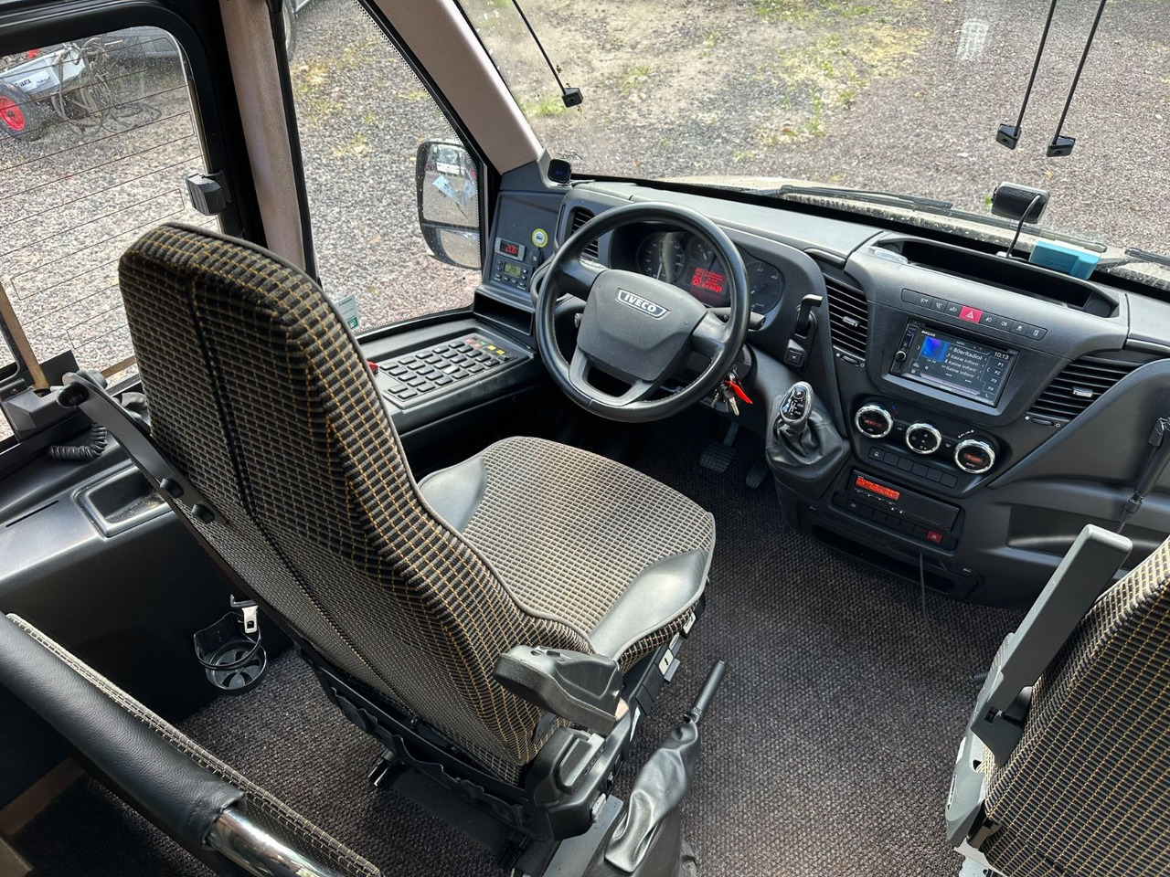 Iveco First Rosero-P (82 tkm*29 Sitze) Rapido O818 - Kleinbus, Personentransporter: das Bild 4 Iveco First Rosero-P (82 tkm*29 Sitze) Rapido O818 - Kleinbus, Personentransporter: das Bild 4