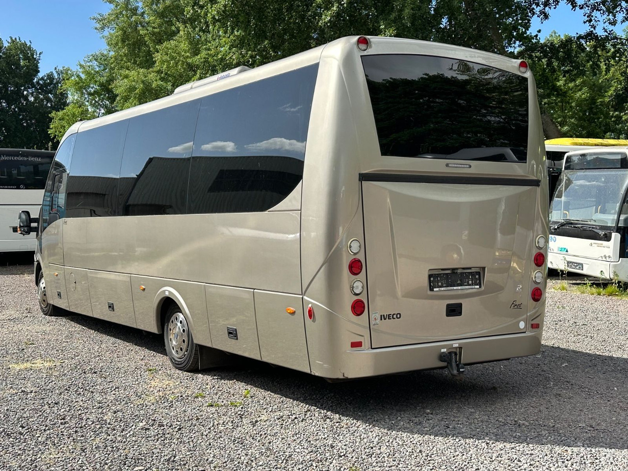 Iveco First Rosero-P (82 tkm*29 Sitze) Rapido O818 - Kleinbus, Personentransporter: das Bild 2 Iveco First Rosero-P (82 tkm*29 Sitze) Rapido O818 - Kleinbus, Personentransporter: das Bild 2