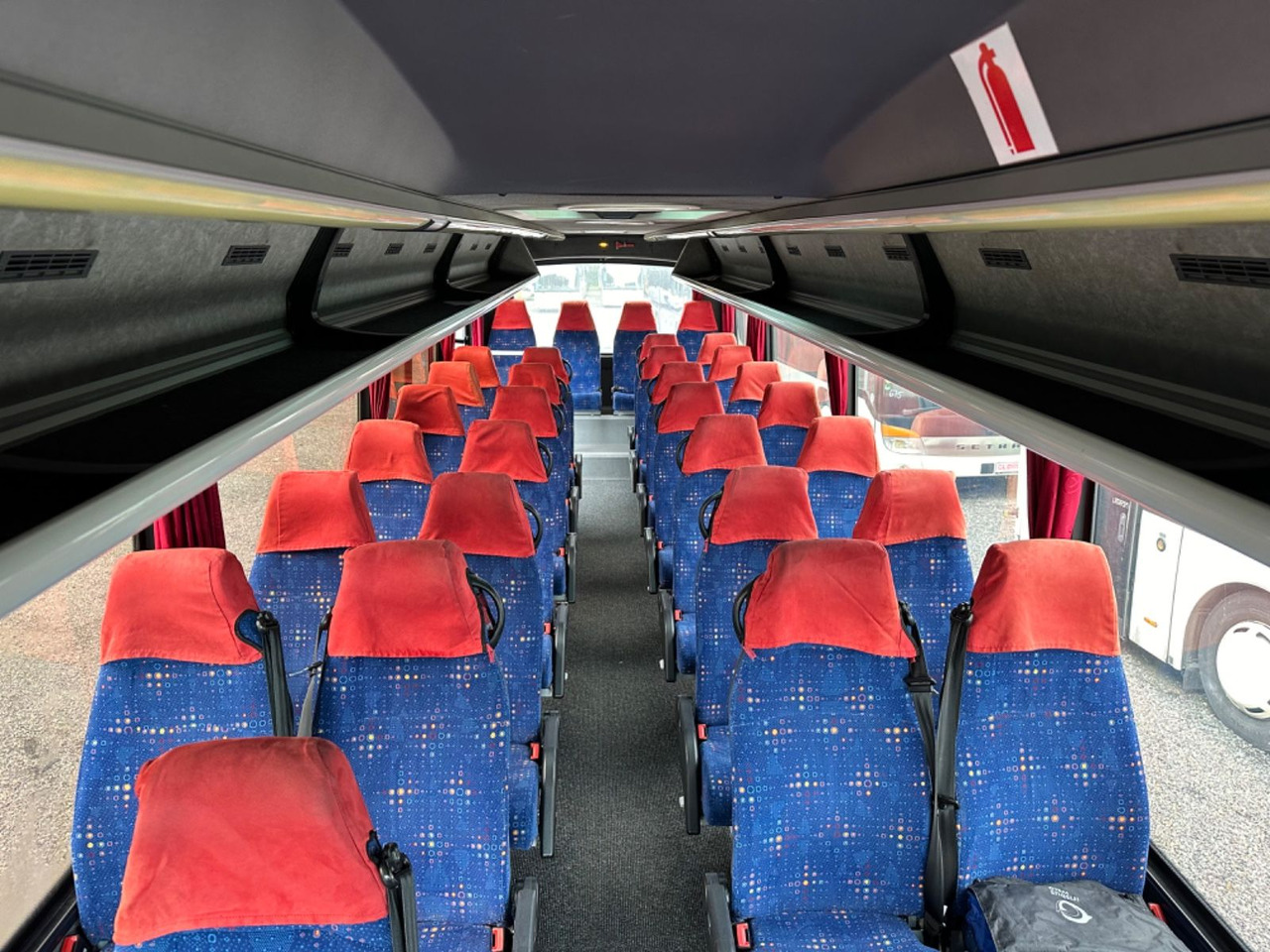 Iveco Kapena Tema 100 (32*Sitze*DE*TOP*Schalt) O510 Iveco Kapena Tema 100 , O 510, 818, Rapido - Kleinbus, Personentransporter: das Bild 5 Iveco Kapena Tema 100 (32*Sitze*DE*TOP*Schalt) O510 Iveco Kapena Tema 100 , O 510, 818, Rapido - Kleinbus, Personentransporter: das Bild 5