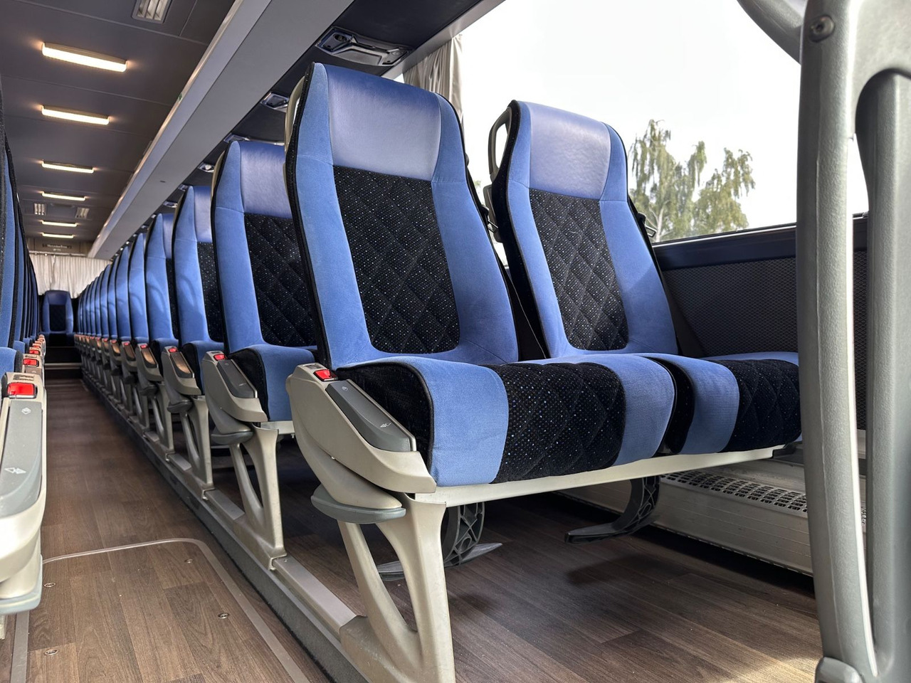 Mercedes-Benz Tourismo E 16 RHD-M/2A (wenig Km*TOP*61 Sitze) - Reisebus: das Bild 5 Mercedes-Benz Tourismo E 16 RHD-M/2A (wenig Km*TOP*61 Sitze) - Reisebus: das Bild 5
