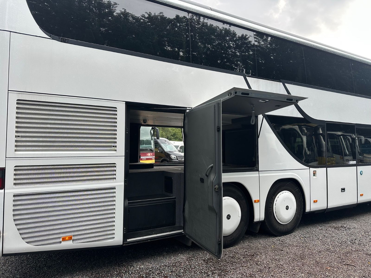 Setra S 431 DT (81 Sitze*TOP) - Doppeldeckerbus: das Bild 4 Setra S 431 DT (81 Sitze*TOP) - Doppeldeckerbus: das Bild 4
