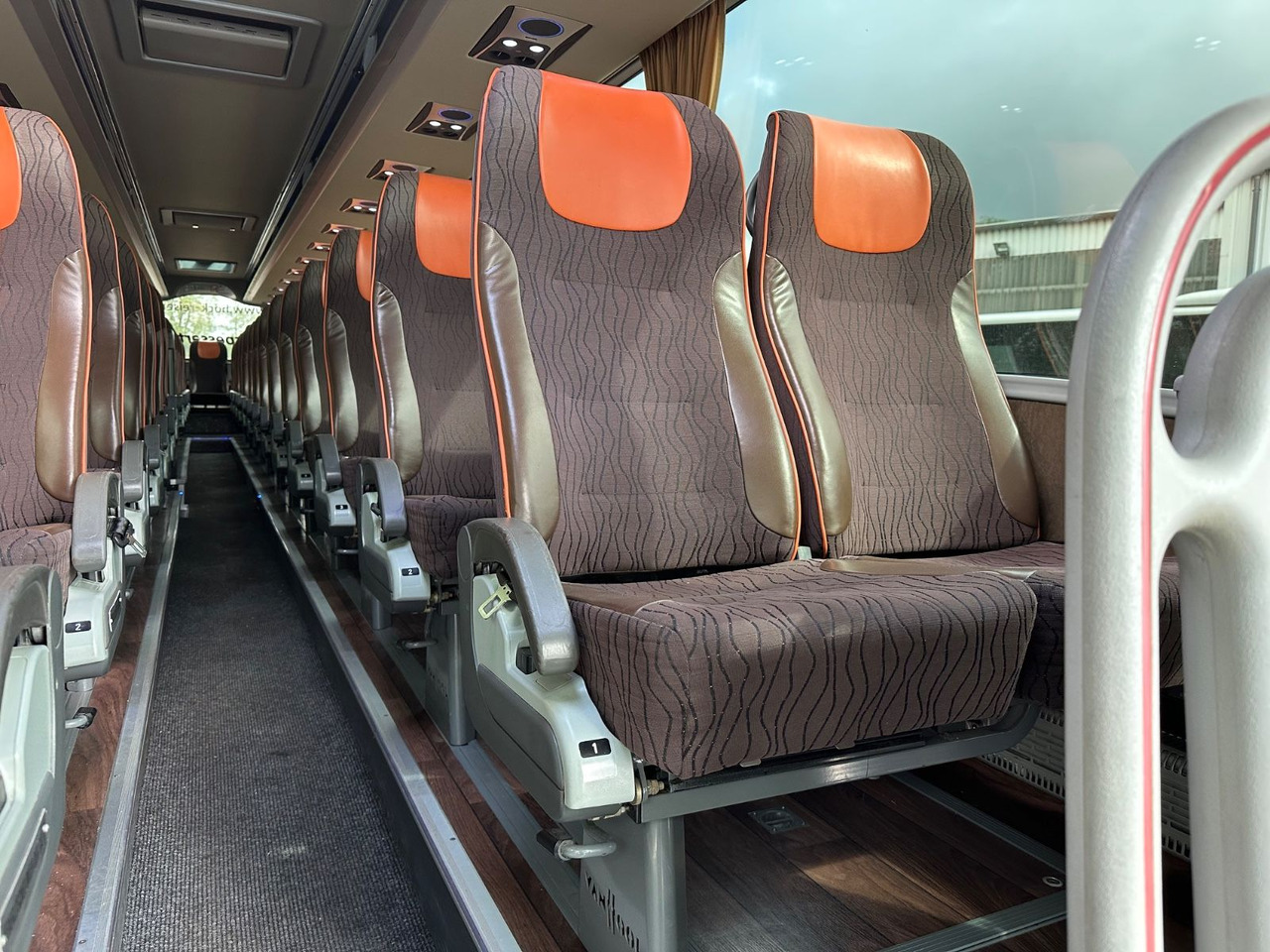 Reisebus Vanhool TX17 Astron (TOP*57 Sitze) 417 HDH/ 517 HDH: das Bild 6